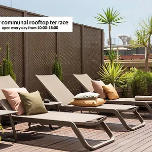https://destinationbcn-universitat-apartments.topbarcelonahotels.com